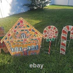 Vintage 5 Piece Gingerbread House & Family XMAS Display Outdoor Light Up READ Vintage 5 Piece Gingerbread House & Family XMAS Display Outdoor Light Up READ