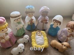 Vintage Blow Mold Children Nativity Set 10 Piece General Foam NO LIGHTS READ