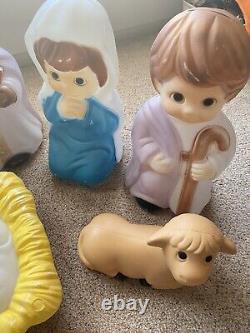 Vintage Blow Mold Children Nativity Set 10 Piece General Foam NO LIGHTS READ