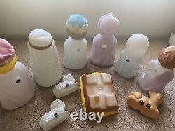 Vintage Blow Mold Children Nativity Set 10 Piece General Foam NO LIGHTS READ