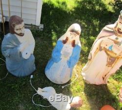 Vintage Christmas Nativity Plastic Blow Mold Yard Light Up