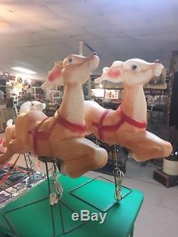 Vintage Christmas Plastic Blow Mold Santa Sleigh W Reindeer