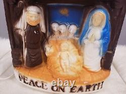 Vintage DAPOL Plastics 1973 Christmas Peace On Earth Nativity Manger Blow Mold