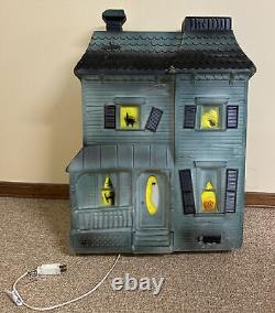 Vintage DON FEATHERSTONE Lighted Haunted House Blow Mold Works