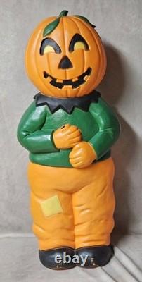 Vintage Don Featherstone Halloween Blow Mold Pumpkin Scarecrow (No Sign) Vintage Don Featherstone Halloween Blow Mold Pumpkin Scarecrow (No Sign)