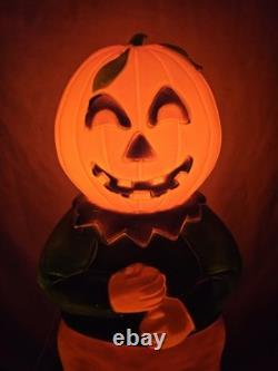 Vintage Don Featherstone Halloween Blow Mold Pumpkin Scarecrow (No Sign) Vintage Don Featherstone Halloween Blow Mold Pumpkin Scarecrow (No Sign)