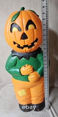 Vintage Don Featherstone Halloween Blow Mold Pumpkin Scarecrow (No Sign) Vintage Don Featherstone Halloween Blow Mold Pumpkin Scarecrow (No Sign)