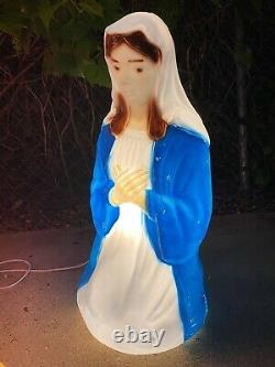 Vintage Empire Blow Mold Christmas Lighted Outdoor Nativity Mary Joseph Jesus