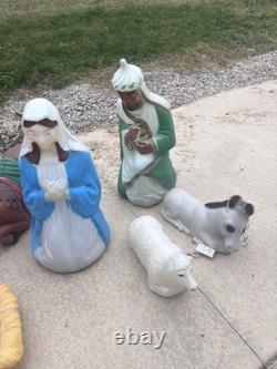 Vintage Empire Blow Mold Christmas Nativity Set 10 Pc Vintage Empire Blow Mold Christmas Nativity Set 10 Pc