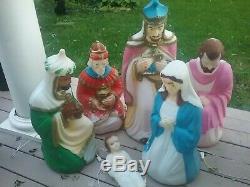 Vintage Empire Blowmold Nativity Lighted Set Of 6 Mary And With Staff