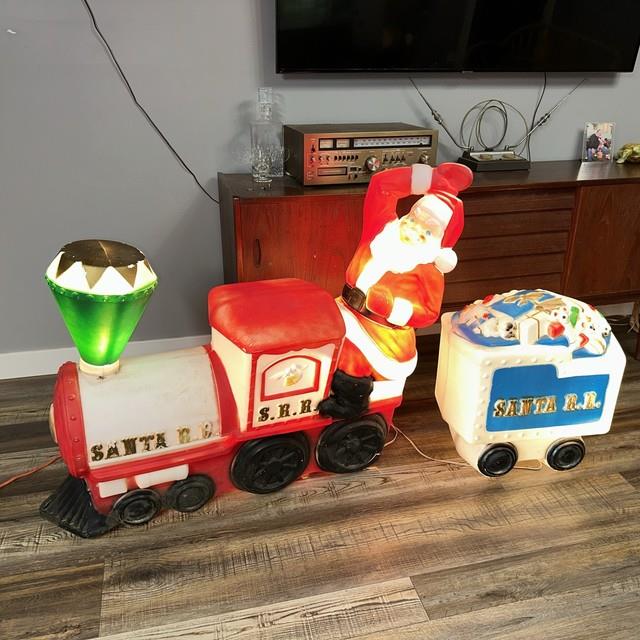 Vintage Empire Santa Choo Choo Train Rr And Tender Blow Mold 1972