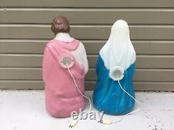 Vintage GENERAL FOAM LIGHTED BLOW MOLD MARY & JOSEPH NATIVITY SET 26 USA