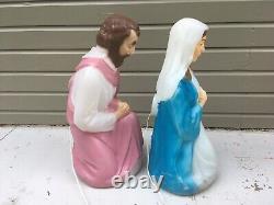 Vintage GENERAL FOAM LIGHTED BLOW MOLD MARY & JOSEPH NATIVITY SET 26 USA