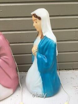 Vintage GENERAL FOAM LIGHTED BLOW MOLD MARY & JOSEPH NATIVITY SET 26 USA