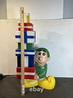 Vintage General Foam Plastics 34 Elf With Stack Of Presents Blowmold