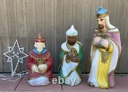 Vintage General Foam Plastics Blow Mold 9-Piece Nativity Manger Scene