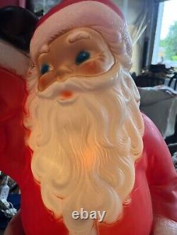 Vintage General Foam Waving Santa Blow Mold 40 Lighted Blue Eyes Christmas Read