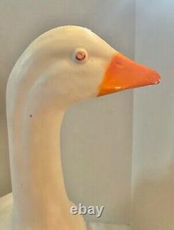 Vintage Gladys Goose Blow Mold Electric Lamp Metal Base RARE