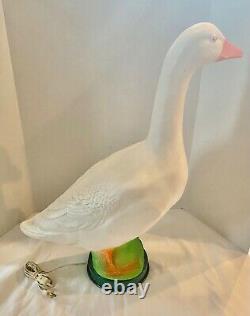 Vintage Gladys Goose Blow Mold Electric Lamp Metal Base RARE