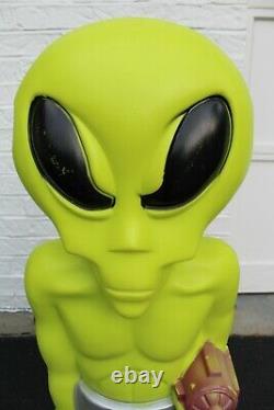 Vintage Green Space Alien Blow Mold 36 Lights Up Original Owner