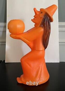 Vintage HALLOWEEN BLOW MOLD Tico WITCH HOLDING Small PUMPKIN 13 Light Up