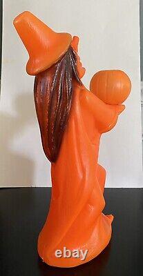 Vintage HALLOWEEN BLOW MOLD Tico WITCH HOLDING Small PUMPKIN 13 Light Up