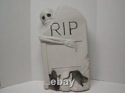 Vintage Halloween Rip Tombstone Blow Mold With Skeleton 2 Rats And Skull