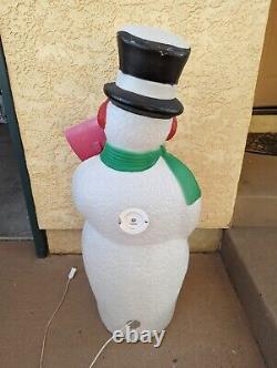 Vintage Light Up Snowman Top hat Blow Mold Wreath Mittens With Shovel 43 Large