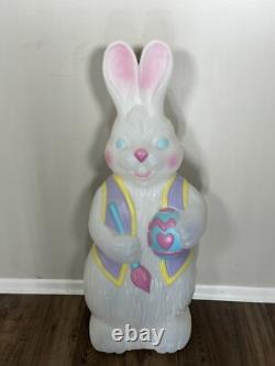Vintage Painter Bunny Blow Mold Easter Egg Paintbrush Pastels 34 TPI 1994 Rare Vintage Painter Bunny Blow Mold Easter Egg Paintbrush Pastels 34 TPI 1994 Rare