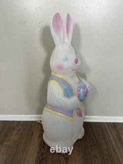 Vintage Painter Bunny Blow Mold Easter Egg Paintbrush Pastels 34 TPI 1994 Rare Vintage Painter Bunny Blow Mold Easter Egg Paintbrush Pastels 34 TPI 1994 Rare