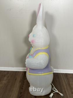 Vintage Painter Bunny Blow Mold Easter Egg Paintbrush Pastels 34 TPI 1994 Rare Vintage Painter Bunny Blow Mold Easter Egg Paintbrush Pastels 34 TPI 1994 Rare