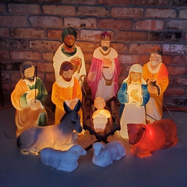 Vintage Poloron Blow Mold 11 Piece Nativity Set Wood Manger Light Tested Working