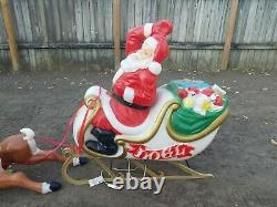 Vintage Santa Claus Sleigh 8 Reindeer Noel Christmas Blow Mold Light Plastic Set