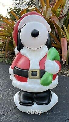 Vintage Santa's Best 32 Peanuts Snoopy Blow Mold Christmas Yard Decoration