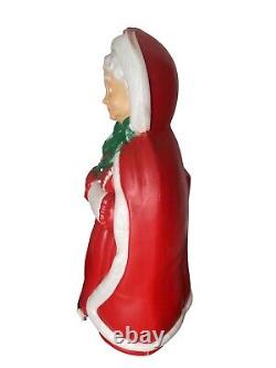 Vintage Santa's Best Mrs. Claus 40 Lighted Blow Mold Christmas Decor works