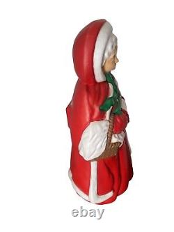 Vintage Santa's Best Mrs. Claus 40 Lighted Blow Mold Christmas Decor works