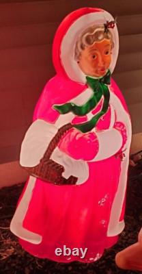 Vintage Santa's Best Mrs. Claus 40 Lighted Blow Mold Christmas Yard Decor