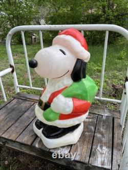 Vintage Santa's Best Snoopy Peanuts Christmas Blow Mold 32 Tall Original Vintage Santa's Best Snoopy Peanuts Christmas Blow Mold 32 Tall Original