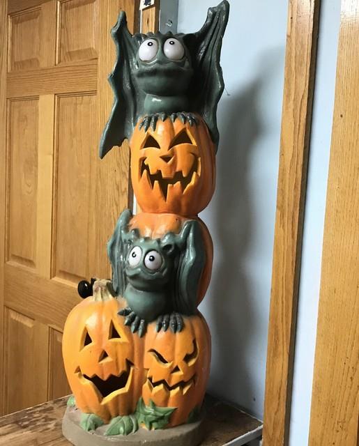 Vintage Trendmaster Bat And Pumpkin Totem Stack Halloween Foam Mold 1993