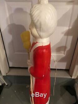 Vintage Union Mrs. Santa Claus With Broom Blow Mold Lighted Christmas Decor