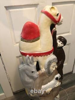 Vintage Xmas Light Up Decoration Union Products 1998 Shepard & Camel 40 inches