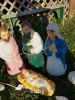 Vintage Xmas Nativity blow Mold Yard Decorations 12 pieces