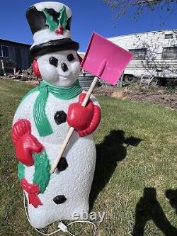 Vtg 40 Tpi Snowman Holding A Shovel Wreath Christmas Blow Mold Light Yard Decor