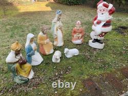 Vtg. Blow Mold Christmas Outdoor Decor 3 Wisemen, Mary, Joseph, 2 animals, Santa