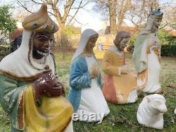Vtg. Blow Mold Christmas Outdoor Decor 3 Wisemen, Mary, Joseph, 2 animals, Santa