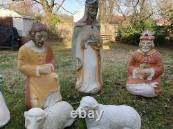 Vtg. Blow Mold Christmas Outdoor Decor 3 Wisemen, Mary, Joseph, 2 animals, Santa