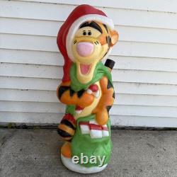 Vtg Disney Tigger Christmas 36 Lighted Plastic Blow Mold Santa's Best Vtg Disney Tigger Christmas 36 Lighted Plastic Blow Mold Santa's Best