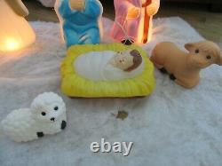 Vtg General Foam Blow Mold Lighted Child's Nativity Set With Praying Angels