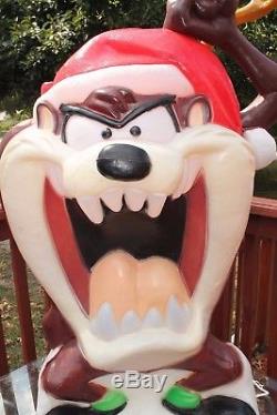 Vtg Large Taz Tasmanian Devil Blow Mold Lighted Holiday Christmas Yard Decor 40