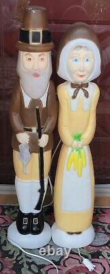 Vtg PAIR DON FEATHERSTONE THANKSGIVING PILGRIM BLOW MOLDS 34 MAN WOMAN 1996